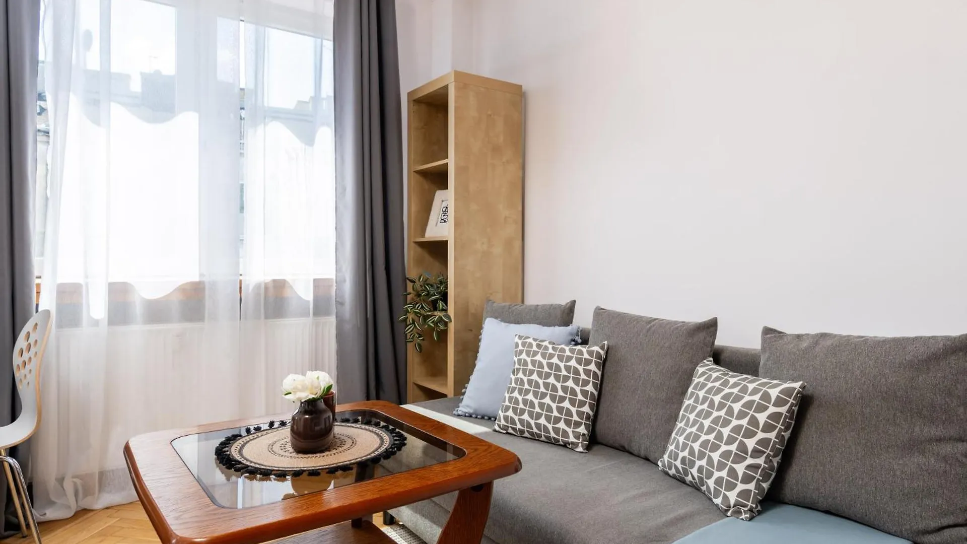 Superapart Kilinskiego 3, Cozy Urban Retreat, Perfect For Couples Warsaw Apartment