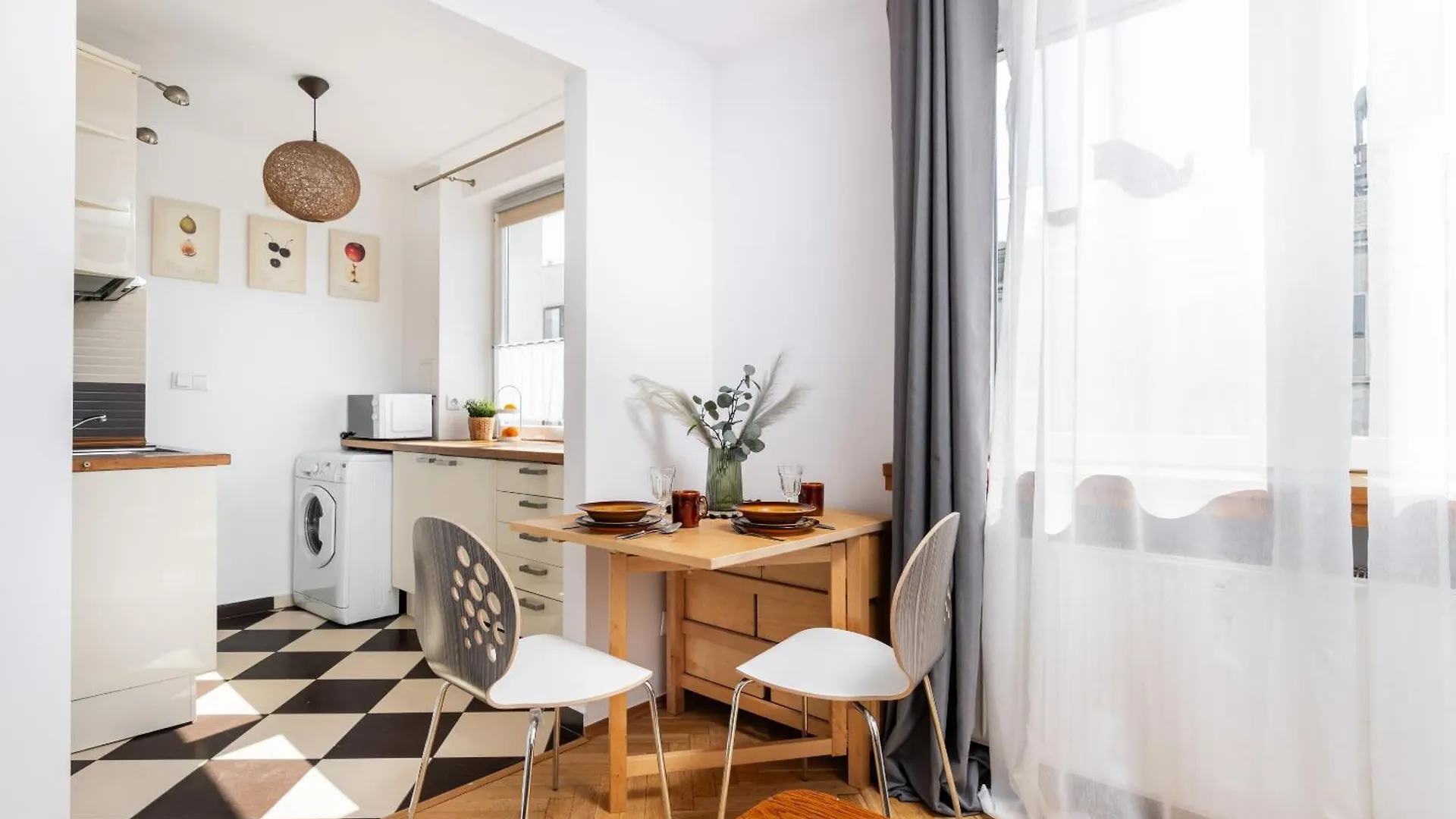 Superapart Kilinskiego 3, Cozy Urban Retreat, Perfect For Couples Warsaw Apartment