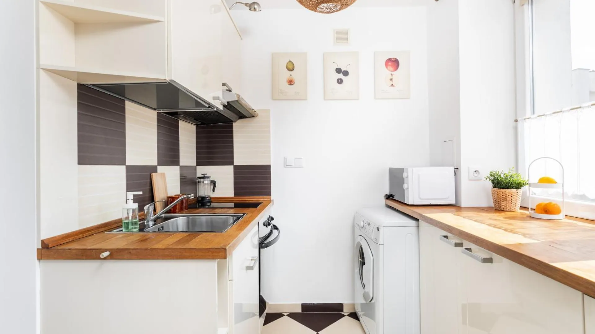 Superapart Kilinskiego 3, Cozy Urban Retreat, Perfect For Couples Warsaw