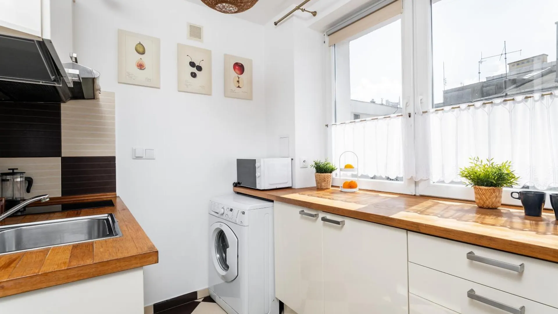 Superapart Kilinskiego 3, Cozy Urban Retreat, Perfect For Couples Warsaw